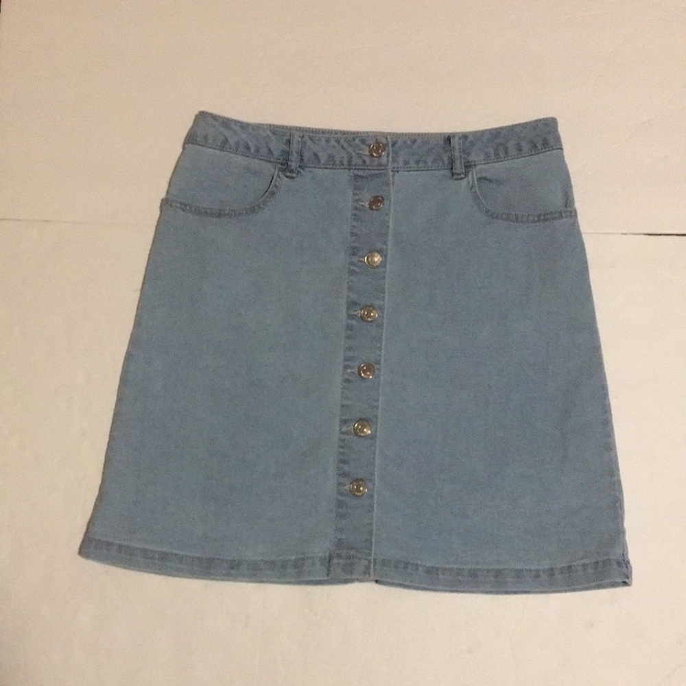 Forever 21 button front light blue denim skirt size 30